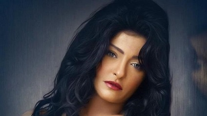 شاهدت زوجها يخونها