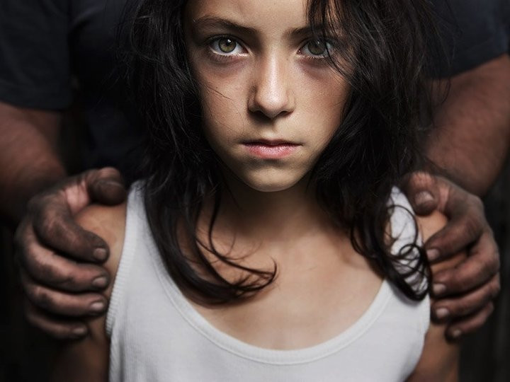 التحرش الجنسي بالأطفال وعلاقته بالأسرة