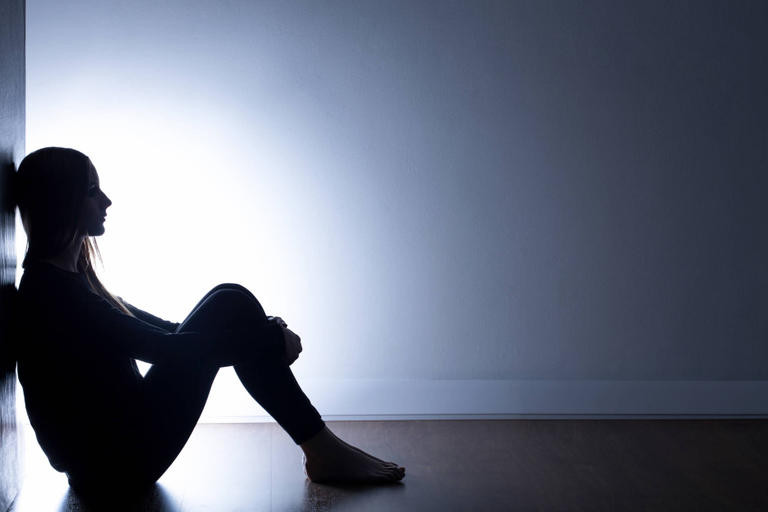 الإكتئاب وأعراضه وطرق علاجه 
