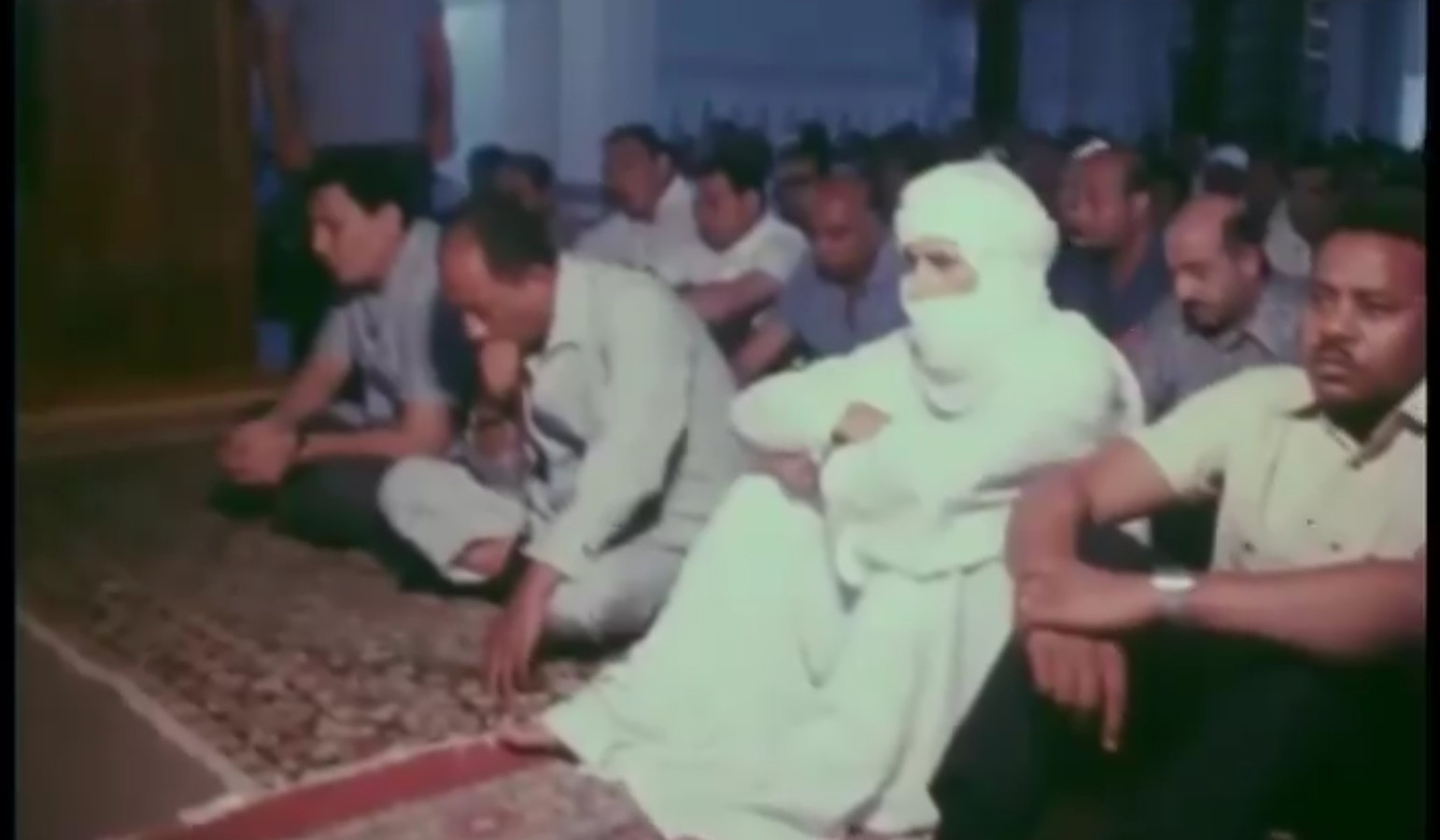 رؤساء العرب مع السادات في المسجد الكبير 