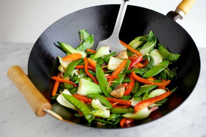 طهي الخضراوات على الطريقة الصينية