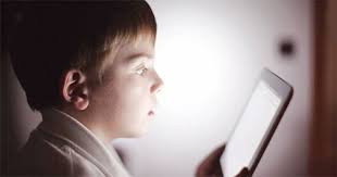 مخاطر الألعاب الإلكترونية على الأطفال