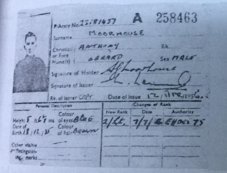 جواز السفر الخاص بالضابط مورهاوس