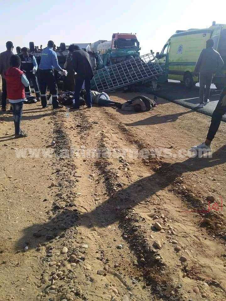 حادث تصادم الطريق الصحراوي الغربي بأسوان