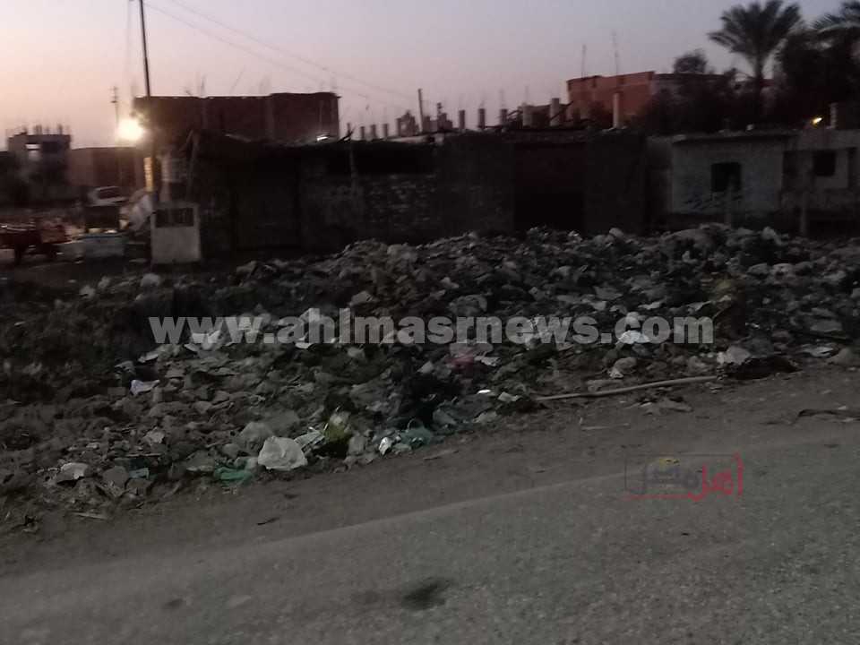 القمامة تحاصر قرى الزقازيق بالشرقية