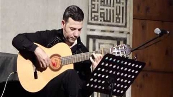 غدا.. عماد حمدي في مكتبة القاهرة الكبرى