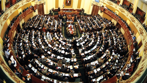 150 سنة برلمان يتصدر عناوين واهتمامات الصحف