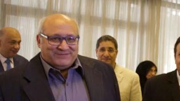 أسنان عين شمس تفوز بأفضل كلية بالجامعة