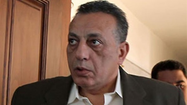محافظ الجيزة يقدم التهنئة للأقباط في عيد الميلاد