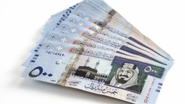 أهل مصر 4 1 جنيها أقل سعر لشراء الريال السعودي فى بنك التعمير