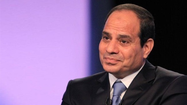 السيسي: المرأة المصرية صنعت أمجاد مصر على مر التاريخ