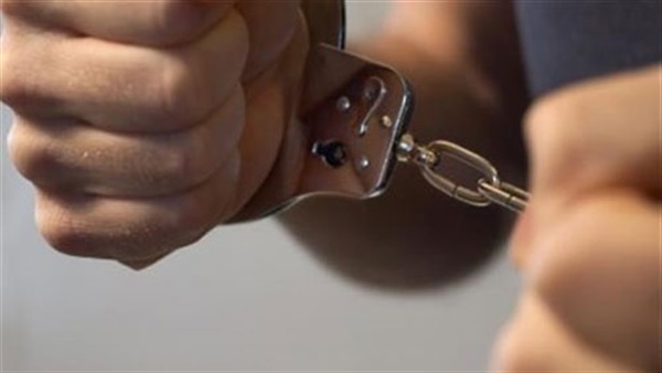 ضبط صاحب مصنع وبحوزتة 6 طن معسل مجهول المصدر بالخانكة
