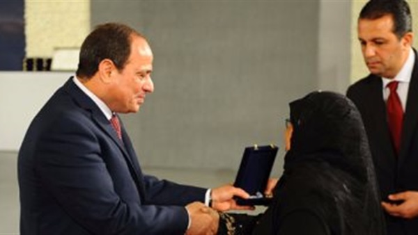 احتفالًا بالمرأة.. 4 تكليفات من السيسي للحكومة لصالح نساء مصر