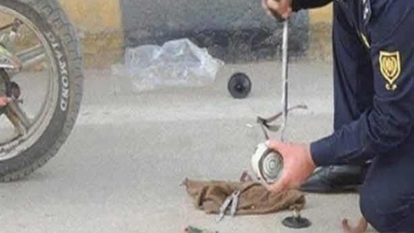 العثور على قنبلة هيكلية بجوار نيابة بنها (تفاصيل)
