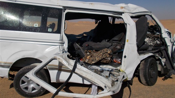 إصابة ضابط و5 أفراد شرطة في انقلاب سيارة بالوادي الجديد