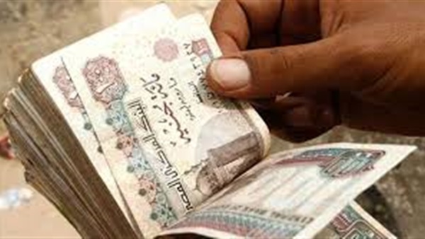 الحكومة للموظفين: أجوركم ارتفعت لـ153 مليار جنيه وتحملنا خسائر بـ 2.2 مليارًا