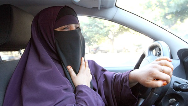 سيارات خاصة للنساء في السعودية.. وهذه مواصفاتها