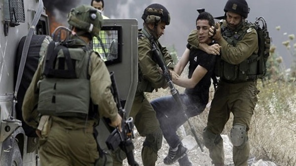 مواجهات عنيفة بين قوات الاحتلال ومتظاهرين فلسطينيين (فيديو)