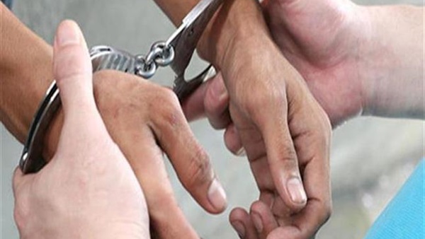 ضبط عامل عقب قيامه بقتل ربة منزل وسرقتها بالساحل