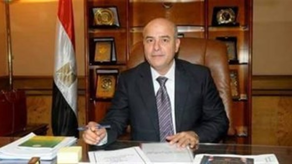 إسماعيل الفار يوضح حقيقة حجز موظفي الإدارة المالية للزمالك