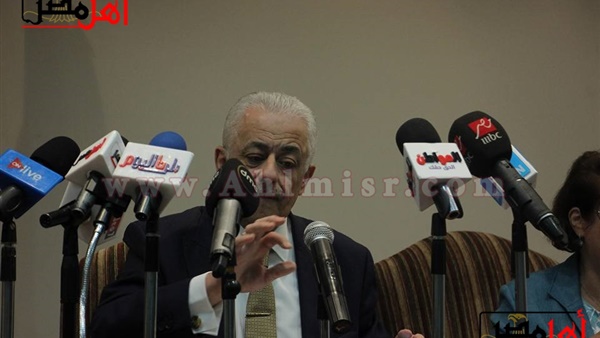 طارق شوقي: لا يجوز اختصار نظام التعليم الجديد في التابلت