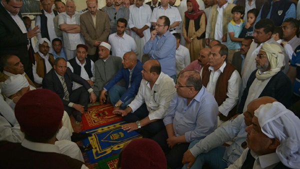 محافظ مطروح : إنهاء الخلافات وتحقيق الاستقرار شرط لتنمية المحافظة