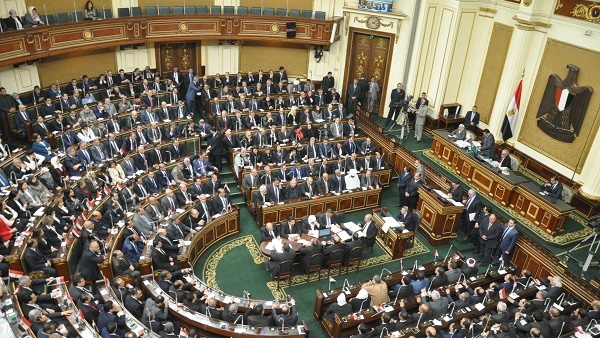 البرلمان يقترح تخصيص 30% من عائدات مخالفات البناء للصرف الصحي