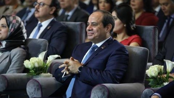 مصر تتخطى الخطر الاقتصادي.. السيسي يؤكد انخفاض معدل البطالة.. ويعلن: الإصلاح دائماً يسبقه قرارات صعبة