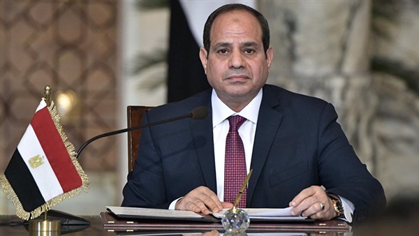 السيسي بجلسة اسأل الرئيس: عايز نخلص بدري علشان نلحق السحور (فيديو)