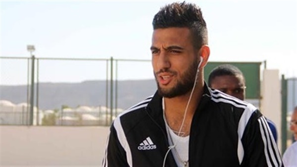 العكاز يمنع أحمد الشناوي من السفر مع المنتخب إلى روسيا