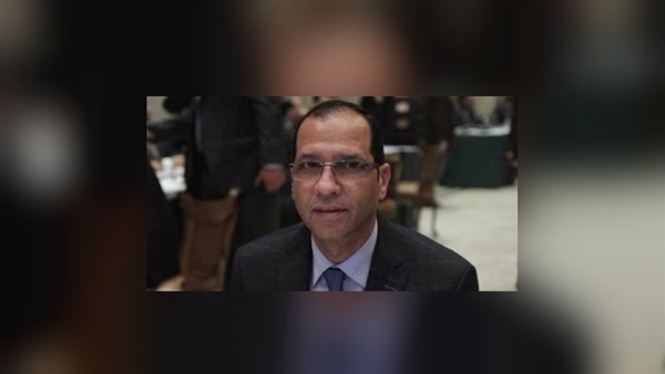 برلماني يطالب الحكومة بتثبيت 370 ألف عامل مؤقت