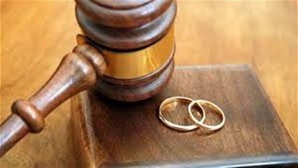 كافئني بالخيانة والفضايح.. سيدة لمحكمة الأسرة: سرق ورثي وتزوج ممرضته