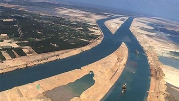 لماذا لا يتم التعامل بالجنيه المصري في قناة السويس؟