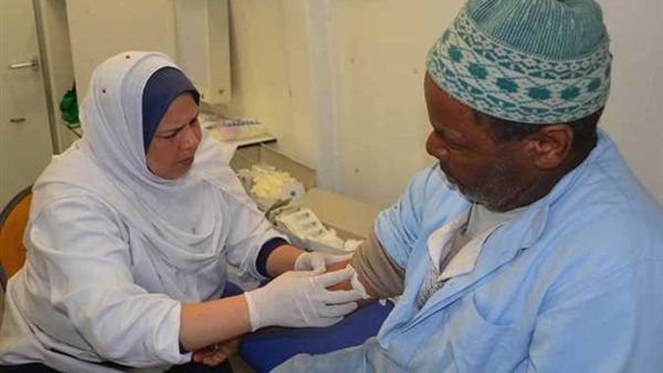 المحافظات تنفذ تكليف الرئيس.. ماذا فعل المحافظون في حملة مصر خالية من فيروس سي؟