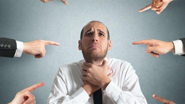 بعد إصابة تامر حسنى.. 5 نصائح لعلاج فقدان الصوت بالأعشاب