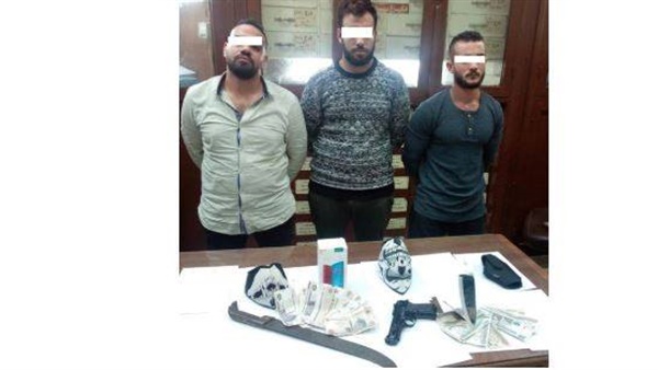 الداخلية تكشف تفاصيل السطو المسلح على أحد المحلات الشهيرة