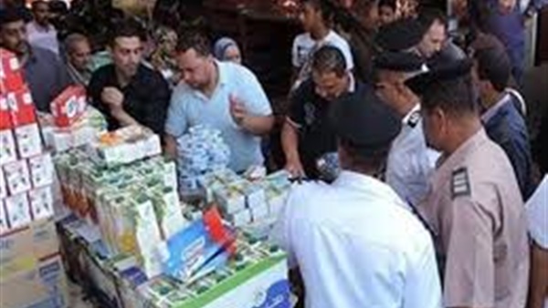 ضبط 55 قضية تموينية خلال 24 ساعة في الجيزة - أرشيفية