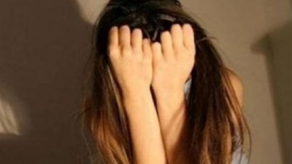 أغرب دعوى خلع.. ريهام: كل ما يعاشرني أكتر ويتبسط يزود المصروف.. أنا مش عاهرة