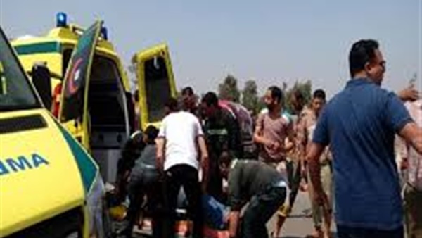 بالأسماء | إصابة 8 فى تصادم سيارة نقل بملاكي فى سوهاج