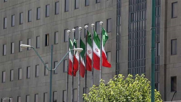 نواب البرلمان الإيراني يتقدمون باستقالة جماعية