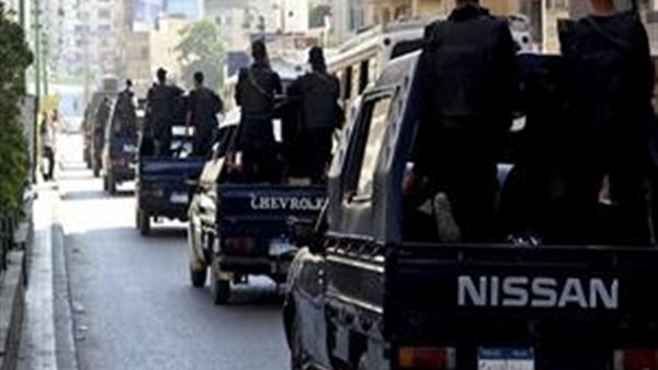 القبض على 16 مشتبها وإزالة 13 إعلانا دون ترخيص في شارع فيصل