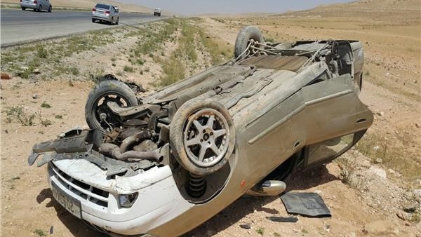 إصابة 11 شخصًا في انقلاب سيارة بطريق أبو حمص الزراعي
