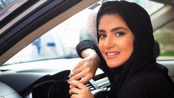 نصائح للمرأة السعودية .. كيف تتجنبين أخطاء القيادة وتفادي الحوادث المفاجأة ؟