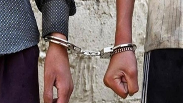 ضبط شخصين سرقا سائقتوك توك بالإكراه في البساتين