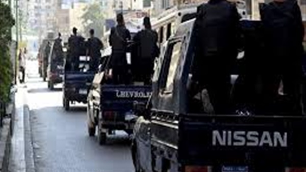 الأمن يطوّق قرية منشأة الزعفرانة بعد تحويل منزل إلى كنيسة بدون ترخيص