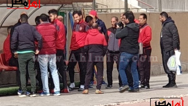 الأهلي يغادر إلى الجزائر استعدادًا لمواجهة شبيبة الساورة