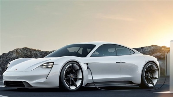 بورش تكتب شهادة وفاة GT3 من تايكان الكهربائية