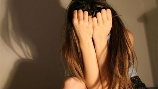 ميادة تطلق الطلاق: جوزي زير نسا وبقاله سنتين مش بيلمسني