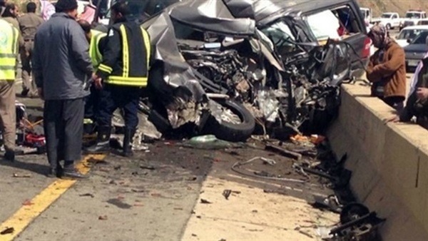 مصرع وإصابة شخصين في حادث تصادم بالطريق الإقليمي