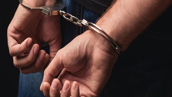 القبض على 10 أشخاص انتحلوا صفة ضباط وسرقوا 10 مليون جنيه من خليجي بالهرم